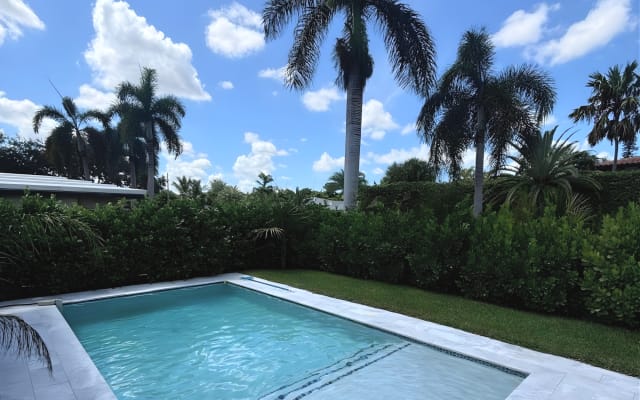 Ganzes Haus Stilvolle 3BR mit Pool in FL