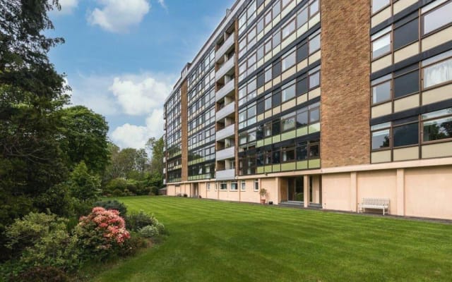 Spacious and peaceful apartment in the city.