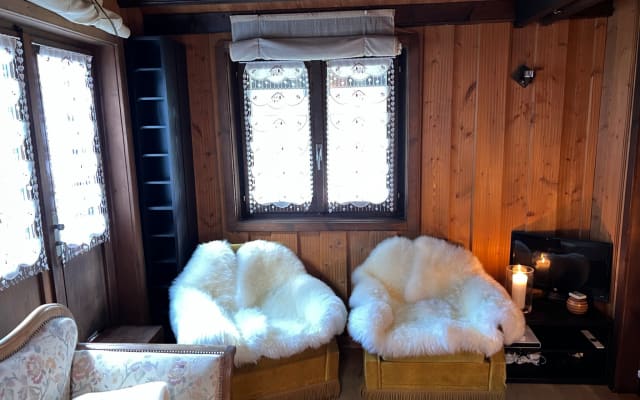 Chalet entier 'Petit Bijou' à 30 minutes de Genève