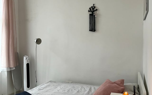Private room downtown Budapest in front of 24 hours public transport