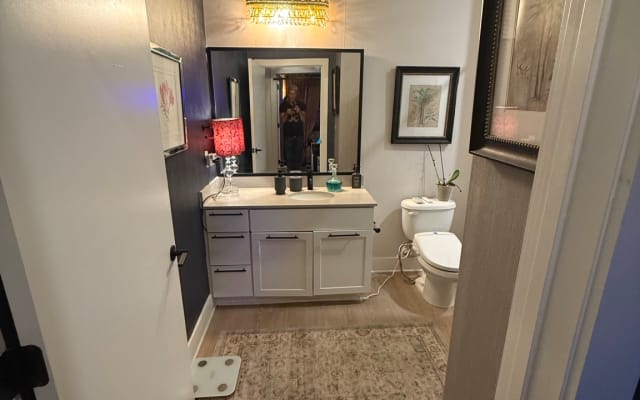 Luxury Apartment in Art District