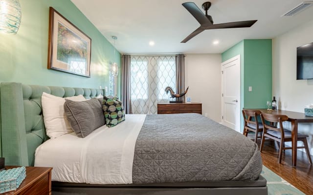 The Retreat w/pool access En-Suite #3