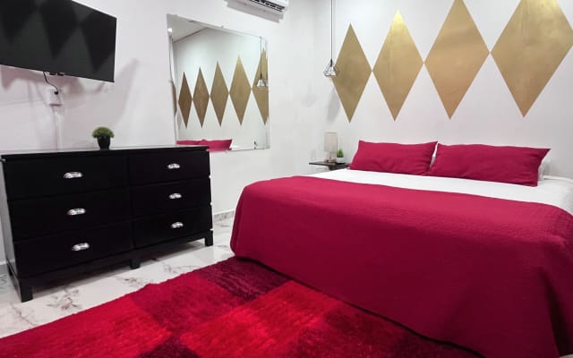 La Puerta Blanca #5 - Grand 2br/1ba - à deux pas des bars