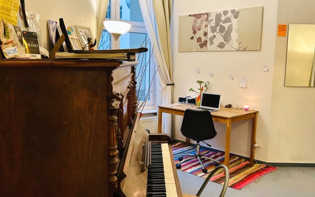 Studio artistique chaleureux avec piano - Situé au centre de PBerg