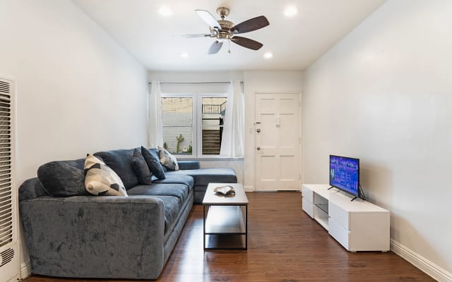 Affordable 1BR apt near Beverly Hills Open/Bookable