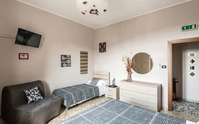 Panoramic Triple Room at the Old Train Guest House