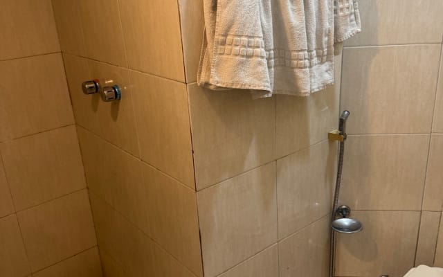 room with bathroom in my apartment at posto 3 in copacabana
