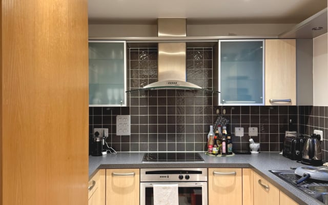 Comfortable Private Room in Central Wimbledon