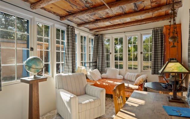 Renovated historic adobe in town w/ hot tub