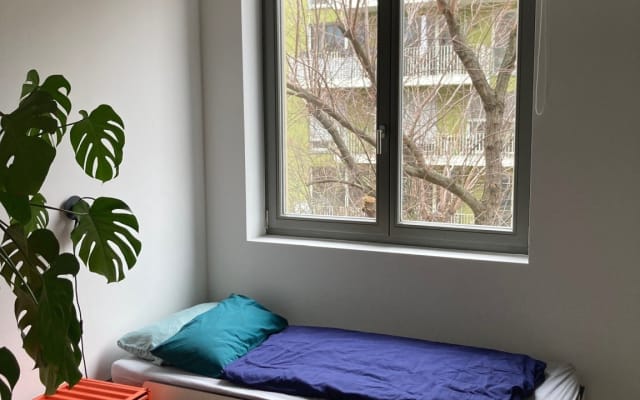 Zimmer mit eigenem Bad zwischen Schöneberg, Kreuzberg und Mitte
