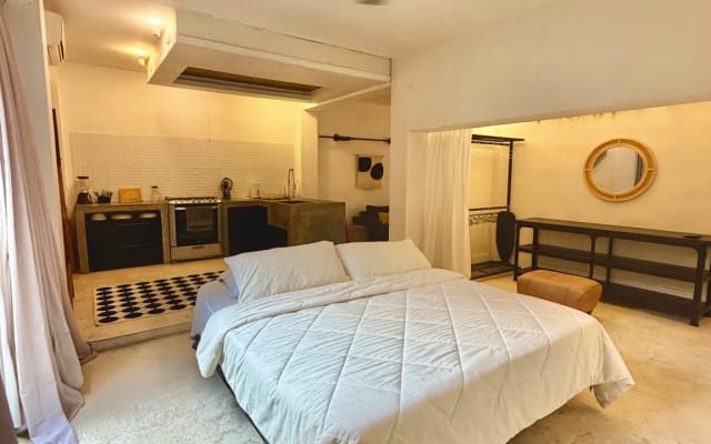César's listing on misterb&b - Open space! 😬