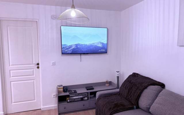 A warm, modern cocoon with every comfort.
