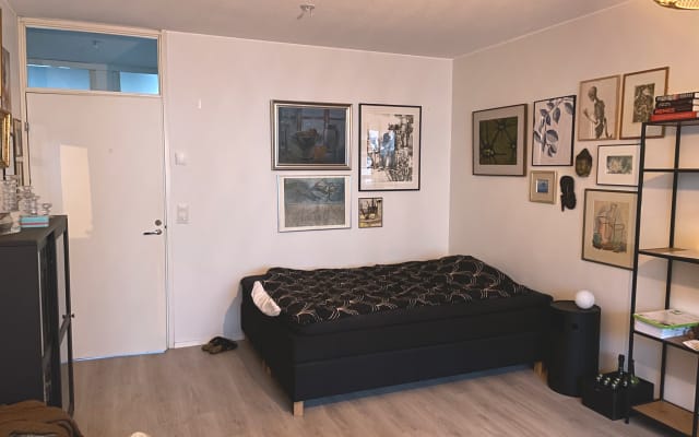 Shared room in a cosy apartment in a great location!