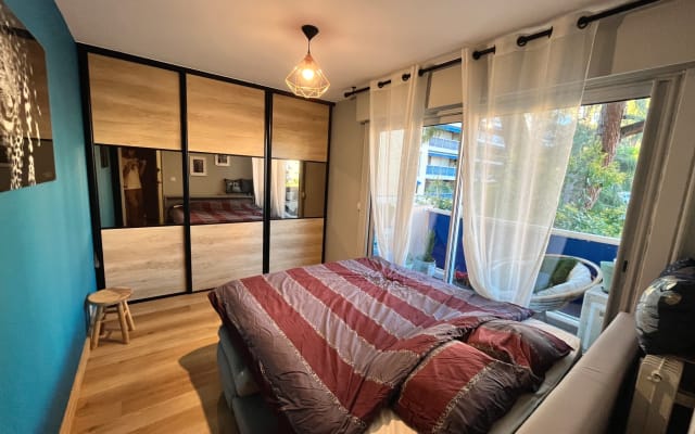 Einzelzimmer in einer Luxuswohnung