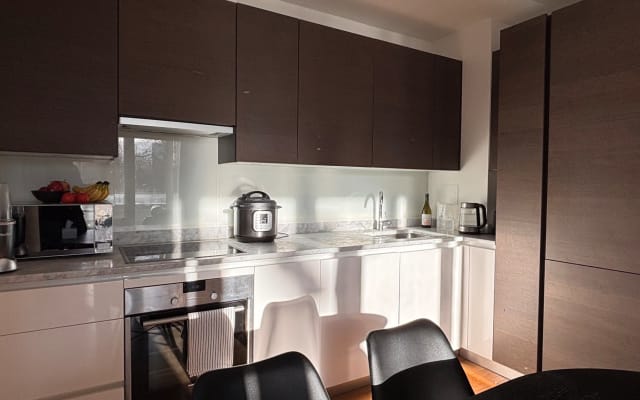 Camera moderna dell'East Village - Bagno privato - Linea Elizabeth...