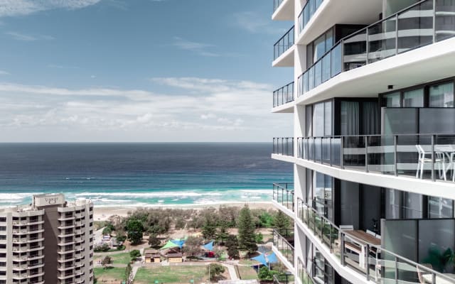 Apartamento 2BR moderno no coração de Broadbeach