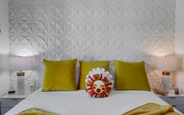Desert Wonderland in Palm Springs | MCM Gem | Pool & Hot Tub