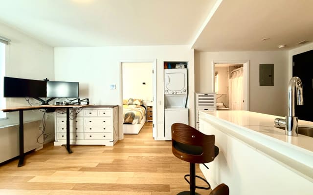 Acogedor 1 cama 1 baño con patio trasero privado en East Harlem...
