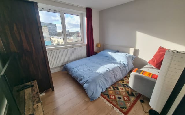 Comfortable, cosy room with private bathroom!