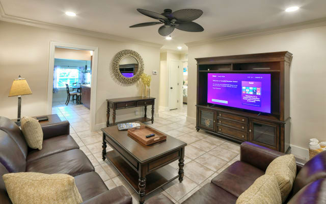 Suite 2120 - 2 Dormitorios King, Cocina, Patio, Piscina, Paseo a...