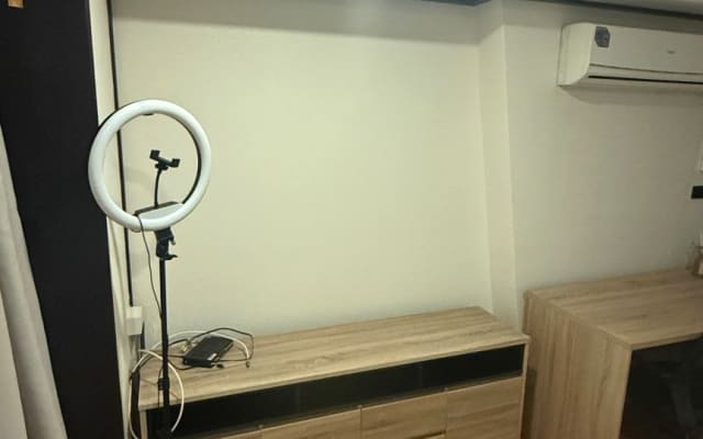 Condomínio moderno e limpo, piscina e ginásio, a poucos passos da vida