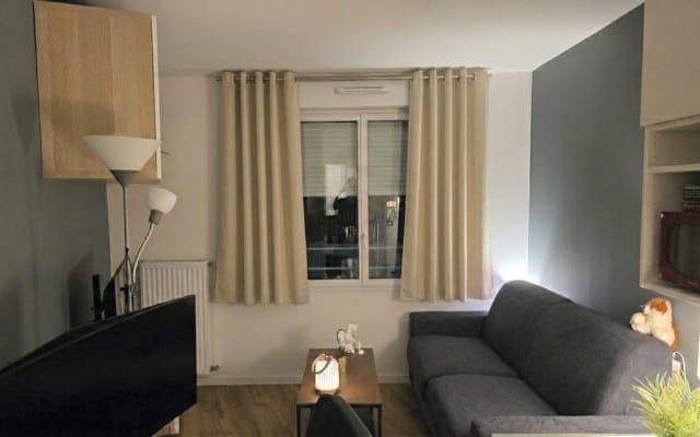 82m2 apartment with private bedroom and en-suite shower room.