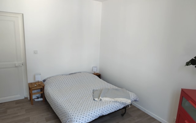Apartment in the Paul Bert district