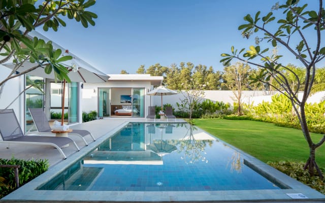 Top 2 BR Private Pool Villa nur wenige Schritte vom Bang Tao Beach...