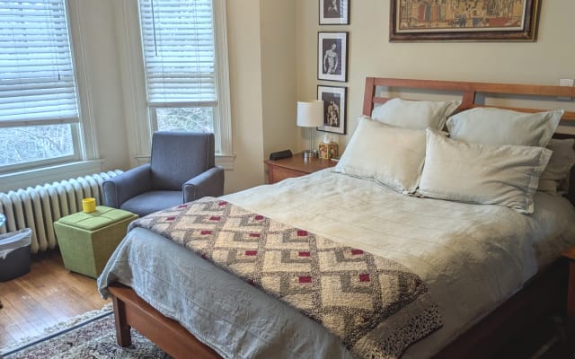Chambre privée dans la maison de rangée branchée de Mount Pleasant
