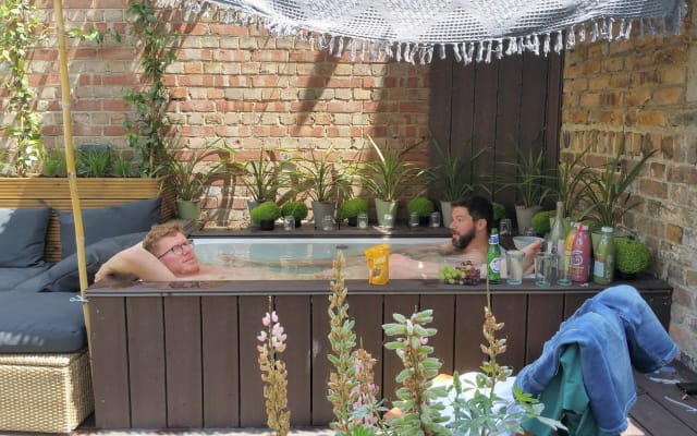 Naked House London - Cama económica - Bañera de hidromasaje y jardín - Foto 8