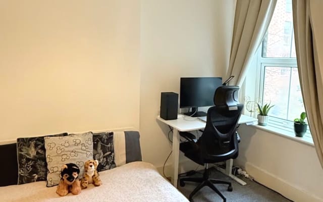 Quiet and cozy double-room in London