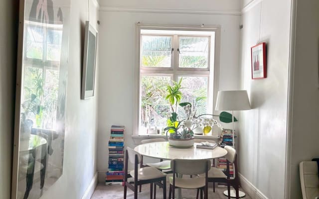 Elegante appartamento con una camera da letto a Sydney
