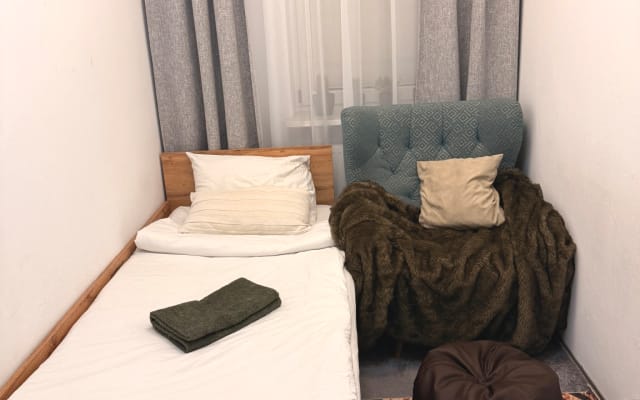 Habitación pequeña en el centro de la ciudad, ideal para 2-7 noches - Foto 4