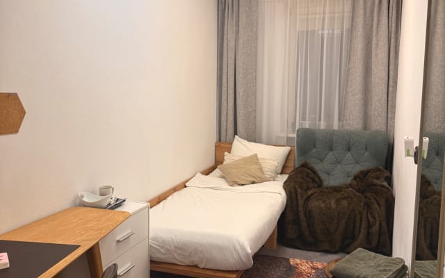 Habitación pequeña en el centro de la ciudad, ideal para 2-7 noches - Foto 11