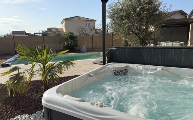 A suite Eucalyptus: spa e piscina aquecida