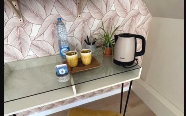 Private room + private bathroom