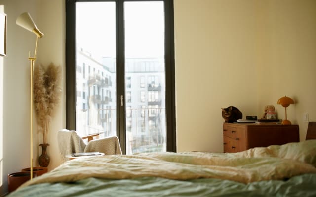 Privates Schlafzimmer - Stilvolle Wohnung nahe Nollendorfplatz (Katzen)