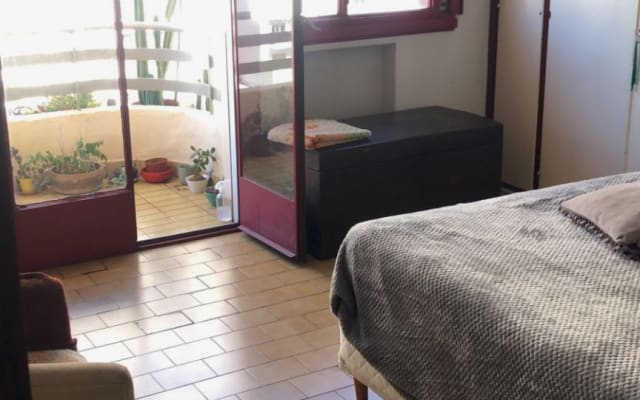 Schönes Zimmer in der Villa Crespo, sehr verbundene Gegend.