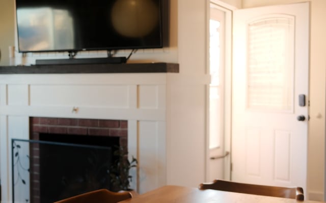 Das Vinyl House-Olde Town-EV Charger-King Suite-Outdoor Dining-Bunk Bd - Foto 20