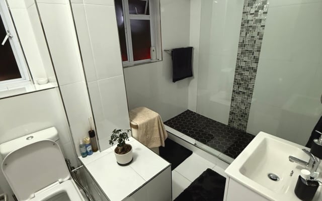 Private Room in Apartment in Greenpoint.