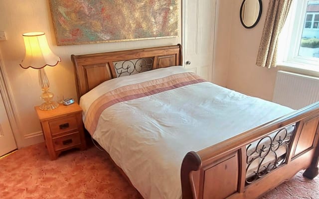 Ilfracombe - Victorian house in coastal resort
