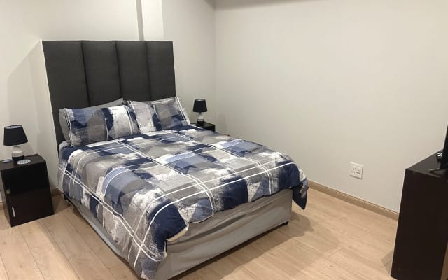 Gemütliches Privatzimmer in Blouberg mit Balkon