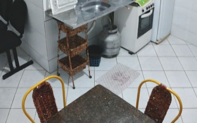 Quarto Duplo com banheiro compartilhado em Casa Eco Via Norte - MCZ