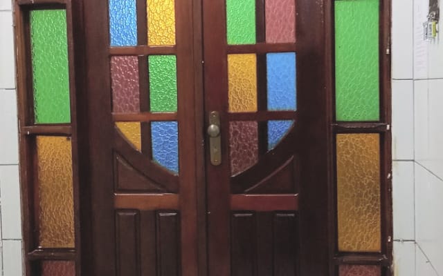 Quarto Triplo Solteiro Suíte Privativa em Casa Eco Via Norte - MCZ