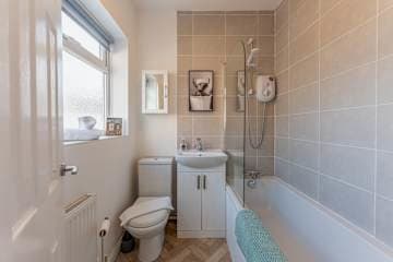 Stilvolles 3-Bett-Haus in der Nähe von NEC - HS2 - BHX Flughafen
 - Foto 2