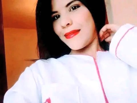 احب الحياه وسفر والاهتمام بالراحه والسفر