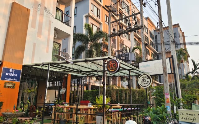 Tc house e café