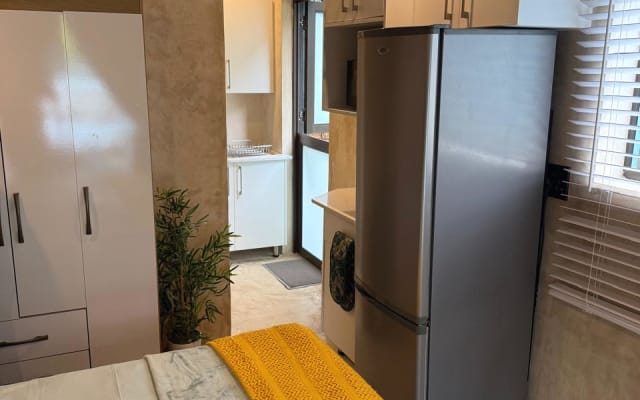 Falcons Studio Apartment - Picture 6