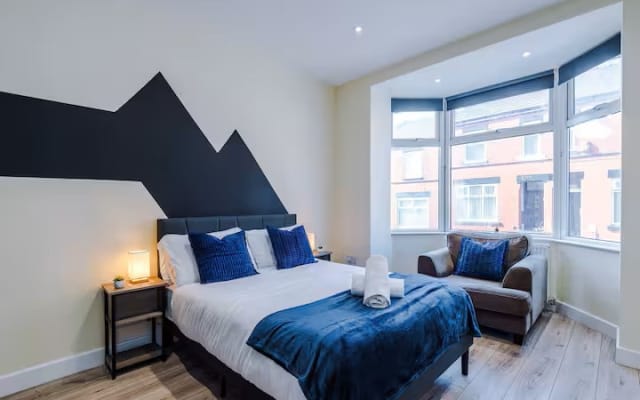 *NEU* Gepflegtes 4BR Haus | Billardtisch | Kostenloses Parken