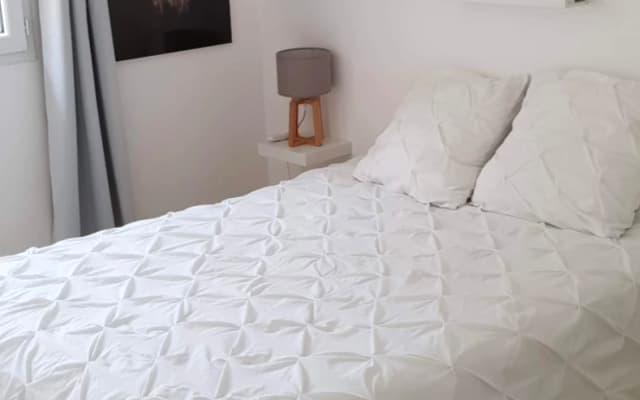 Bel appartement de 65m2, lumineux et climatisé en rez de jardin